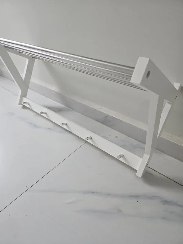 Настенная полка с крючками JYSK 1