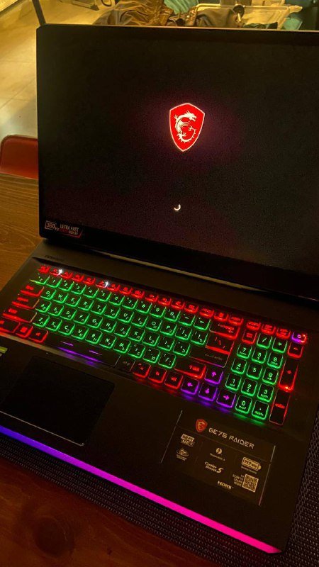 Игровой ноутбук MSI Raider GE76 2