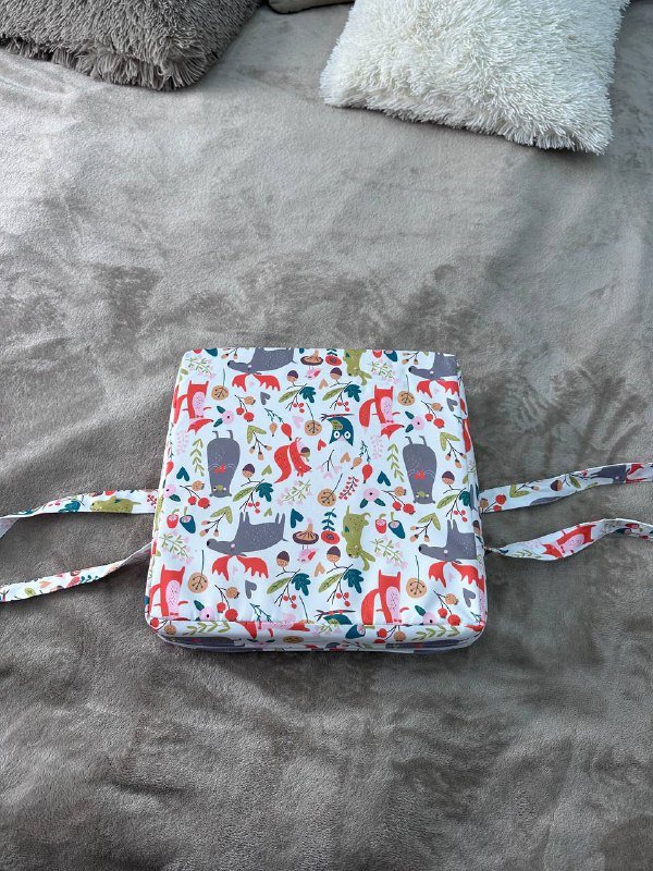 Подушка на стул детская со съемным чехлом