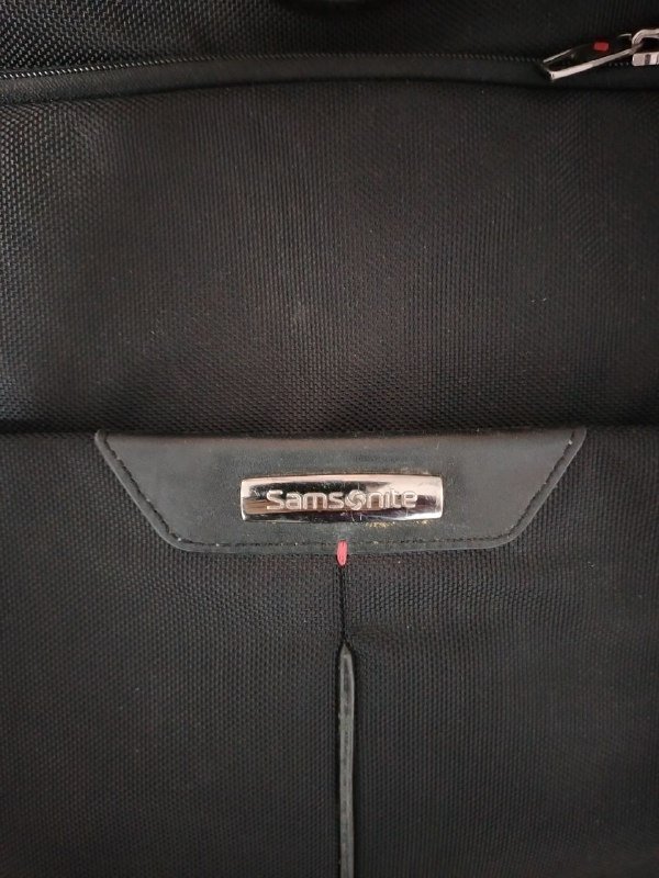 Универсальная дорожная сумка для костюмов 2