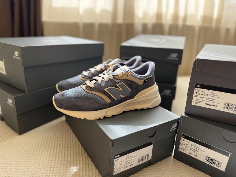 New Balance 997R 3