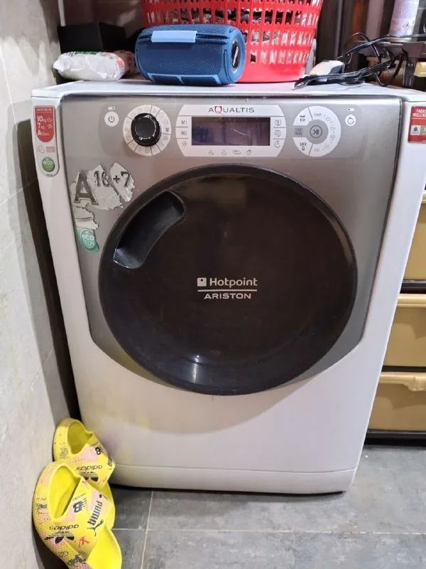 Стиральная машина Hotpoint Ariston 10 кг 1