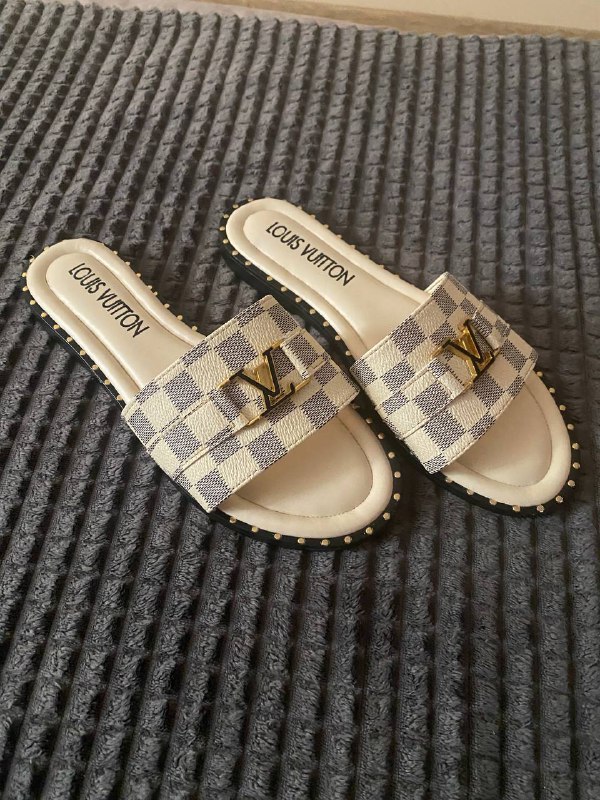 Женская обувь три пары 3