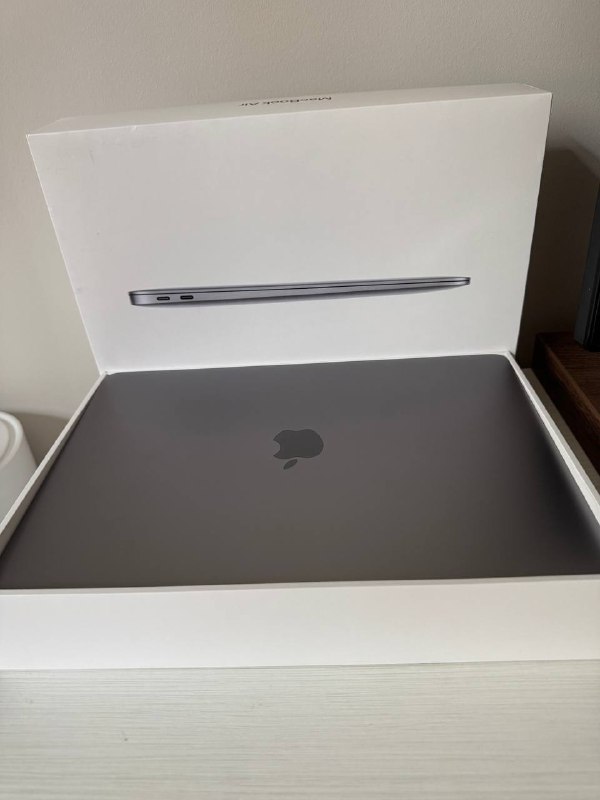 Apple MacBook Air 13” 2020 8 ГБ SSD 256 ГБ 4