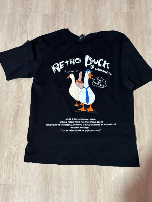 Спортивные штаны, джинсы с дырками, серые джинсы, вельветовые штаны, зелёные штаны, свитер с акулой, полосатый лонгслив, футболки 9