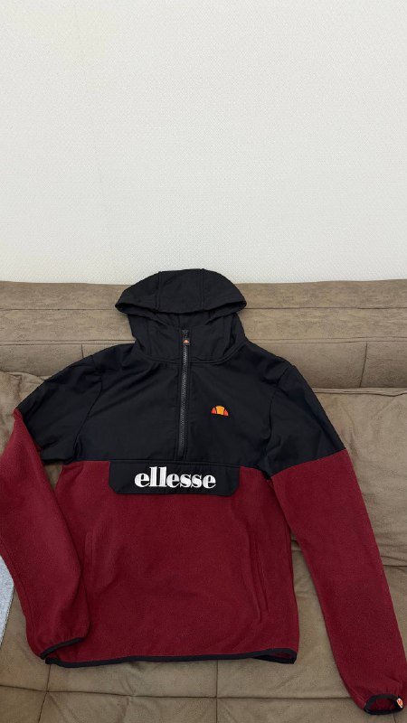 Мужская куртка Ellesse размер S 2