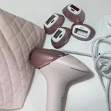 Фотоэпилятор Philips Lumea с 4 насадками 1