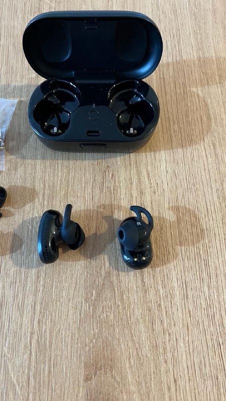 Наушники беспроводные Bose QuitComfort 35, 100 лари 4