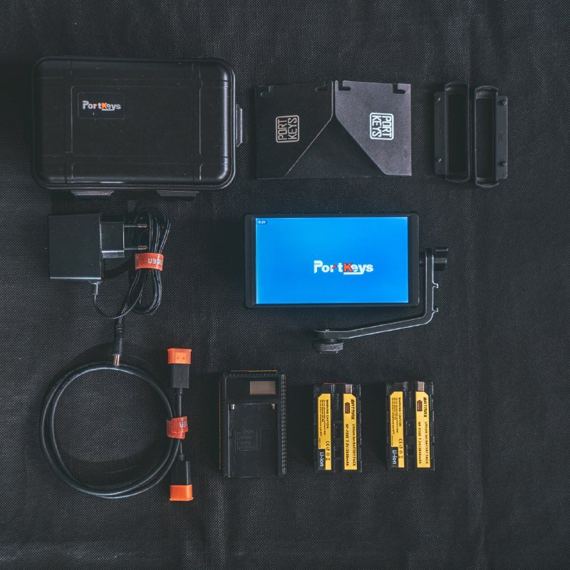 Накамерный монитор PORTKEYS P6 с аксессуарами