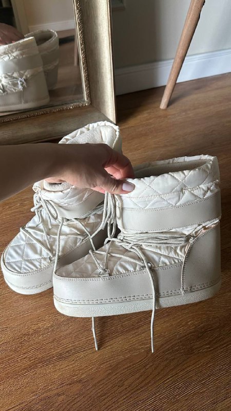 Белые женские зимние сапоги размеры 39-41