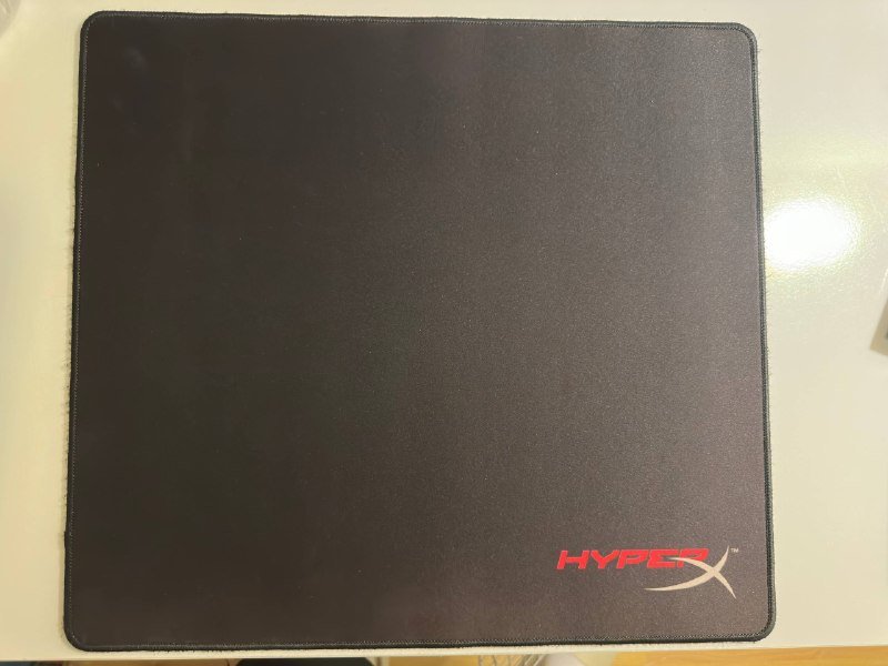 Коврик HyperX Fury, блок питания Lenovo, мышь Logitech, подставка для ноутбука 3
