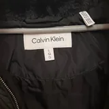 Куртки Levi’s и Calvin Klein 4