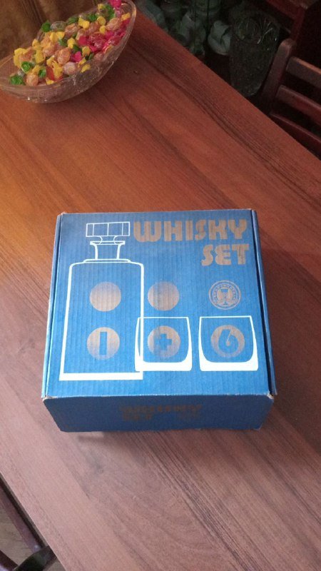 Вазы 3 шт, ваза с подносом, конфетницы, виски сет 6