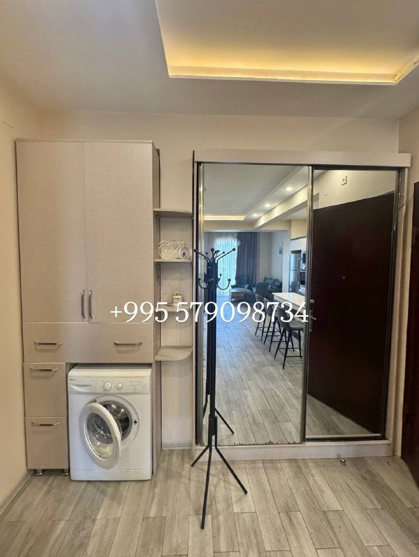 3х комнатная квартира с 2 спальнями в старом городе Батуми 3