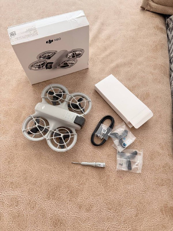 Дрон DJI NEO