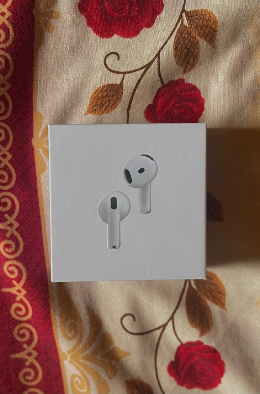 AirPods 4 с активным шумоподавлением