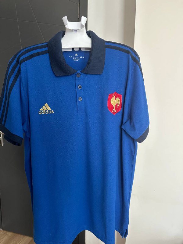 Adidas Мужская футболка новая 2