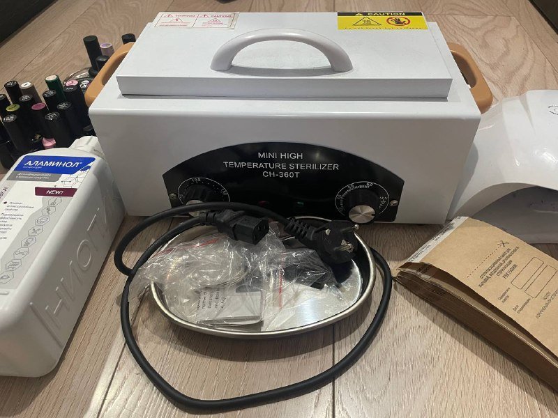 Приспособления для маникюра, сухожар, лампа, гель лаки 2