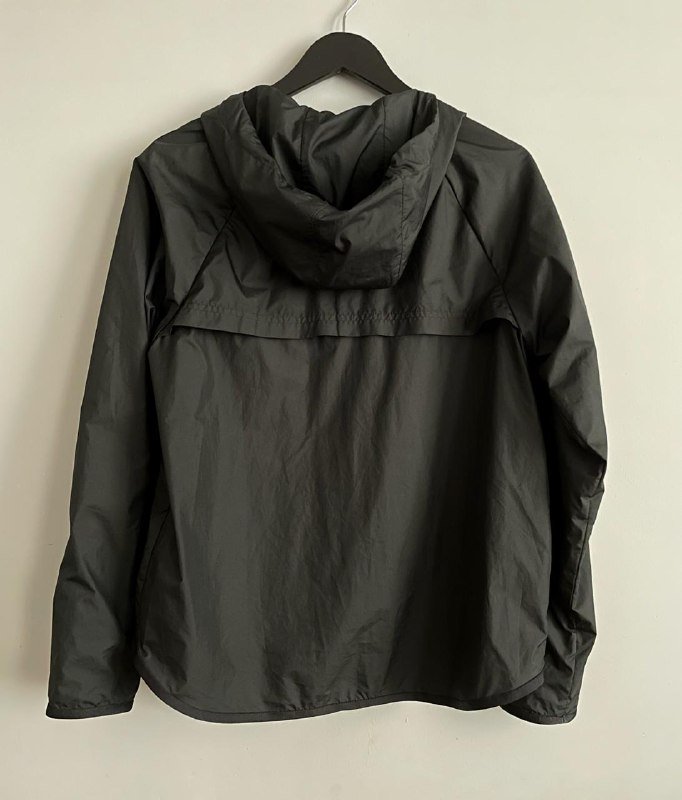 Ветровка Nike из влагонепроницаемой ткани 5