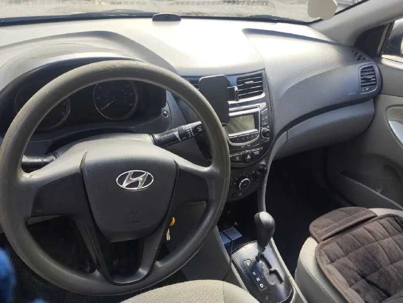 Hyundai Accent 2012 автомат 5