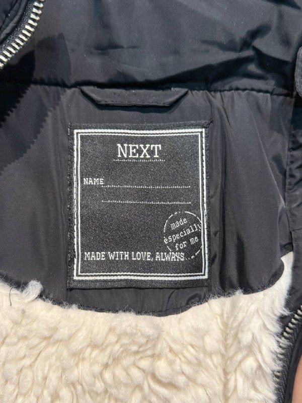 Дутая куртка с мехом NEXT, юбки Zara, джинсовая куртка, черная парка H&M 2