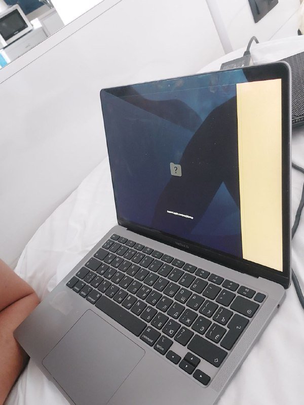 MacBook Air 13" 2020 i7 16GB DDR 512GB SSD для ремонта 4