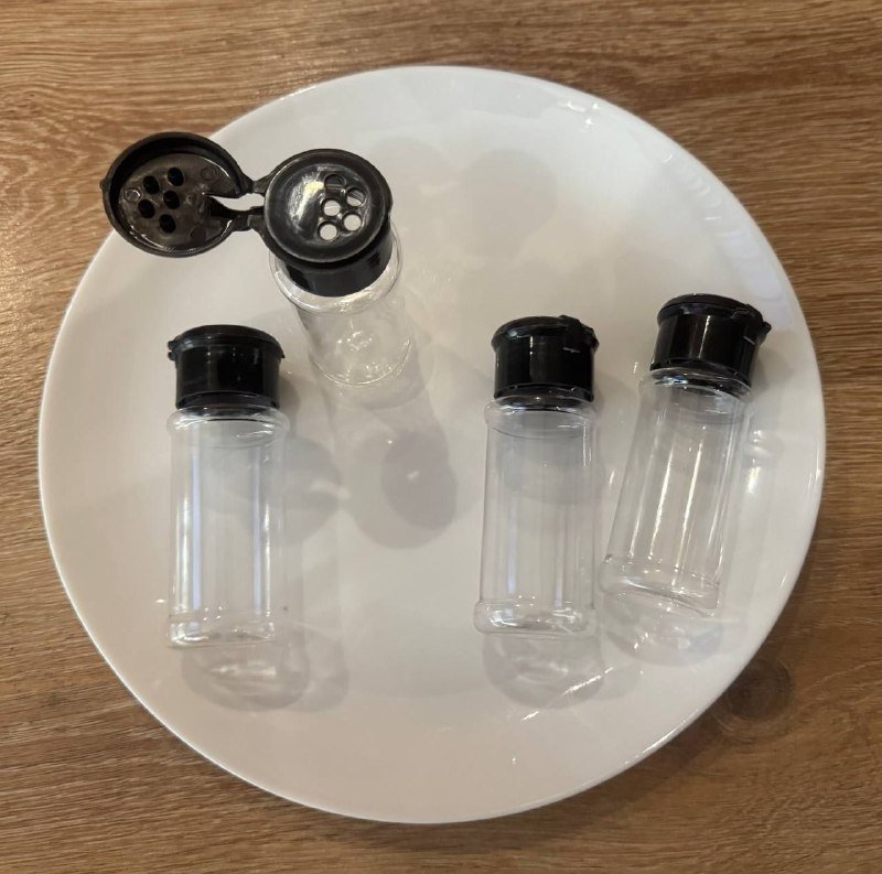 Колпачки на ниппель, пряжки для рюкзака, гуашь 6 цветов, брелок для бутылки, баночки для специй 8