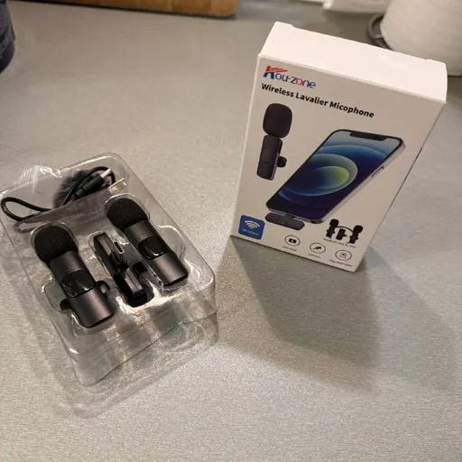 Два беспроводных микрофона с USB-C приемником