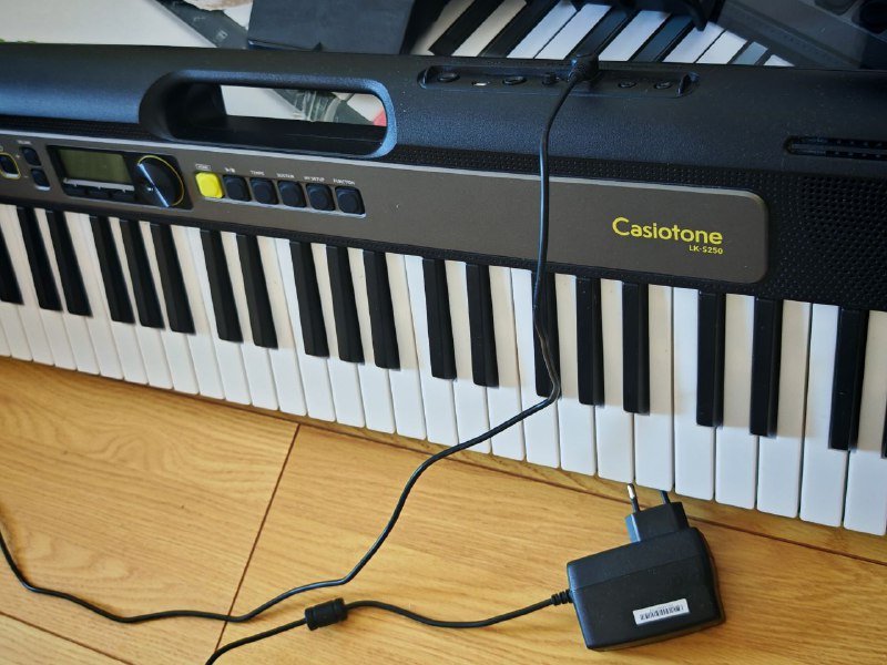 пианино Casiotone LK-5250 6