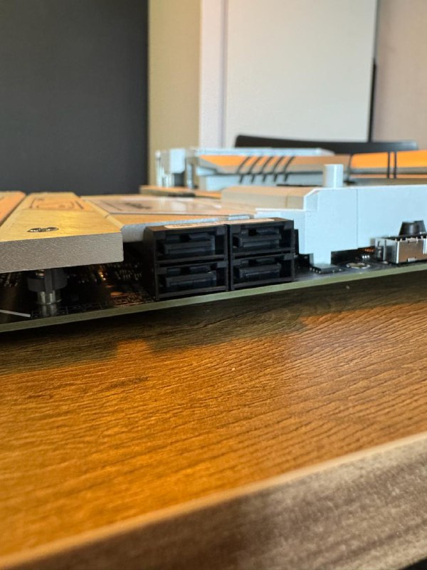 Материнская плата ASUS ROG STRIX Z790-A Gaming WiFi 3