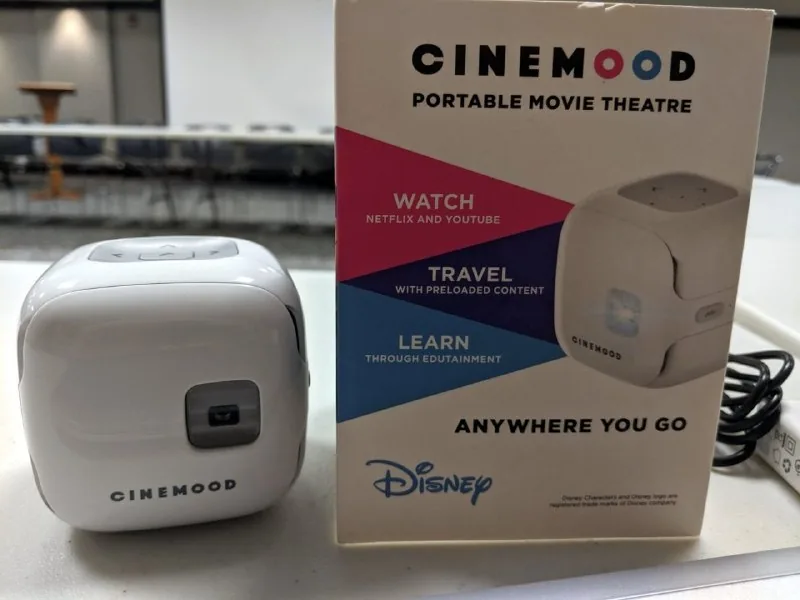 CINEMOOD проектор 1