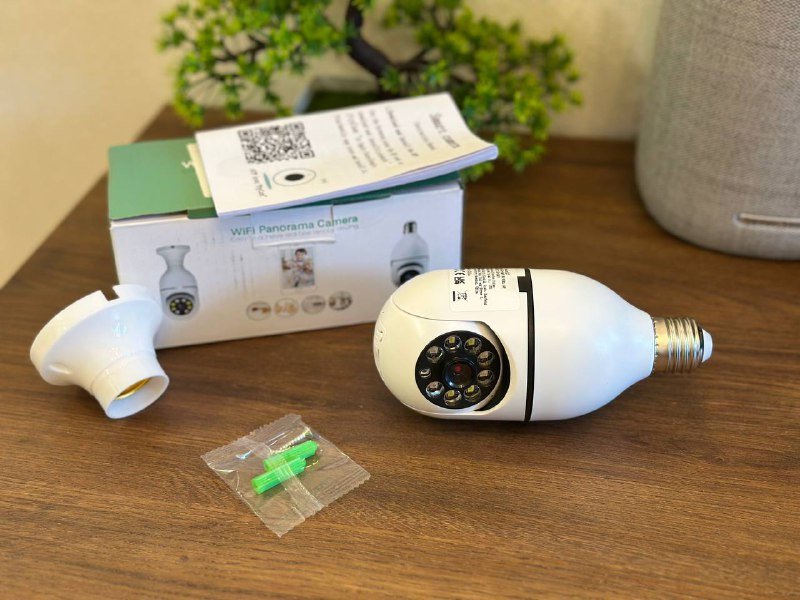 Камера Wi-Fi с панорамной съемкой в патрон E27