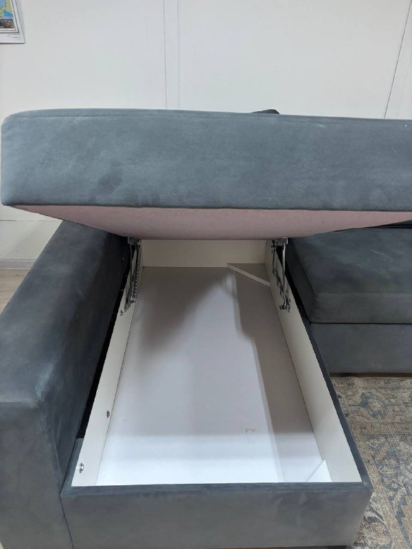 Диван б/у раскладной с коробом для хранения 2