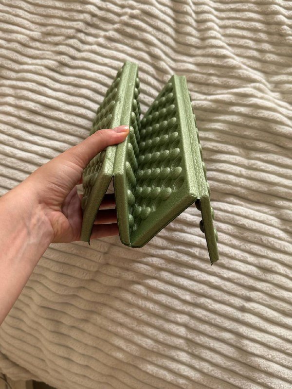 Деревянная полка, подставка, пляжный зонт, коврик для йоги, сидушка, декоративные подушки, пледы 8