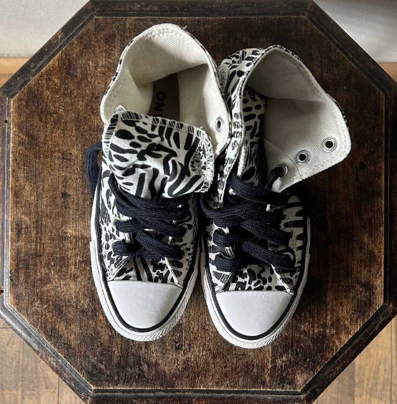 Босоножки детские Camper, кеды детские Converse 3