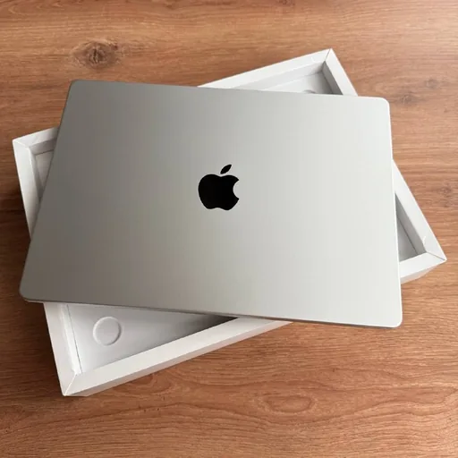 MacBook Pro 14 M5 Pro 24GB 1TB Silver