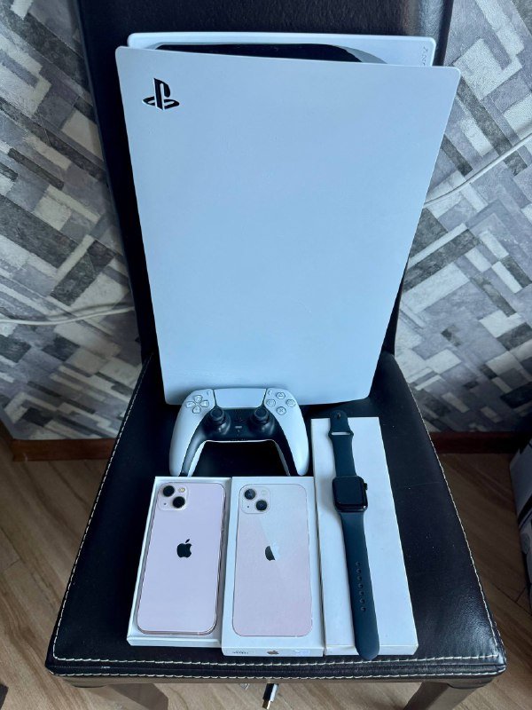 Айфон 13, Apple Watch SE2, PlayStation 5 Fat digital