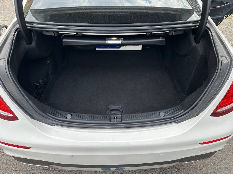 Mercedes-Benz E300 AMG Pack 2019 7