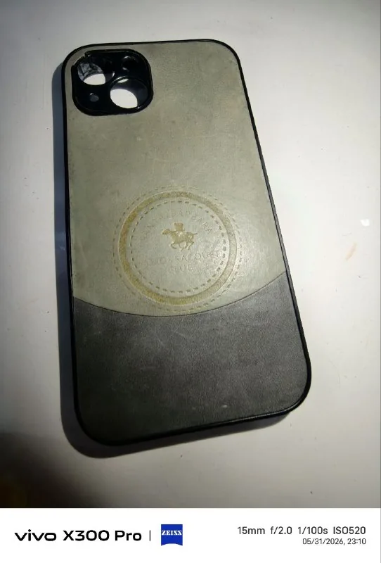 Чехол на iPhone 13 1