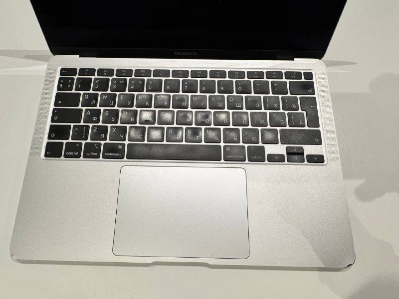 MacBook Air 13 2020 Intel Core i5 8GB 256GB SSD 4