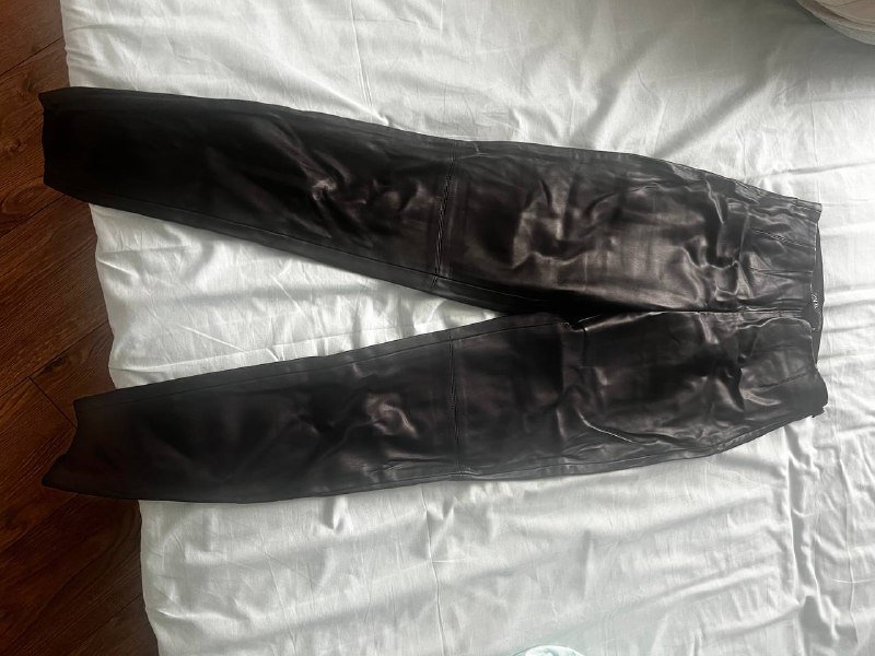 Штаны кожаные, короткая рубашка, жилетка Zara 3