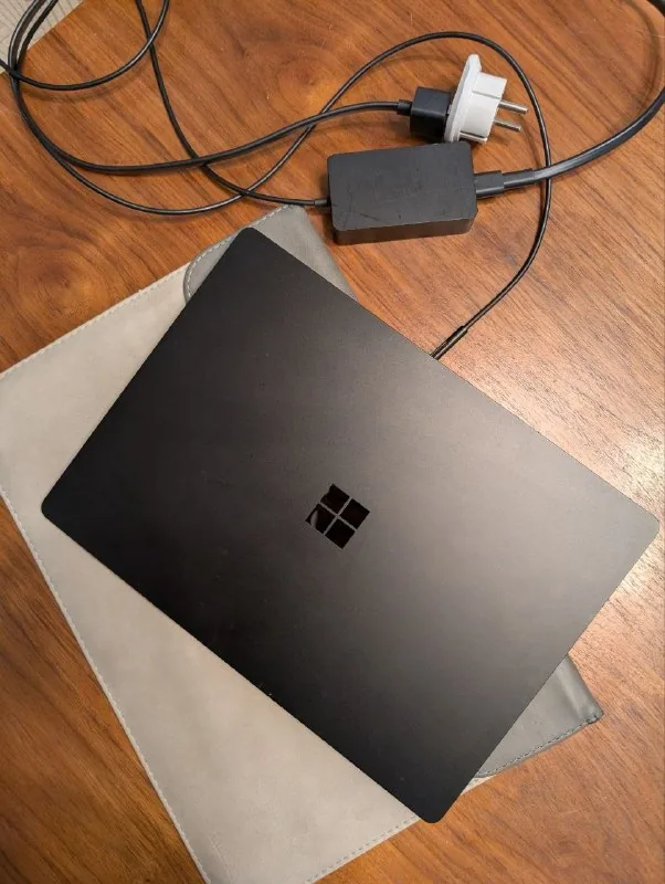Microsoft Surface Laptop 3 1