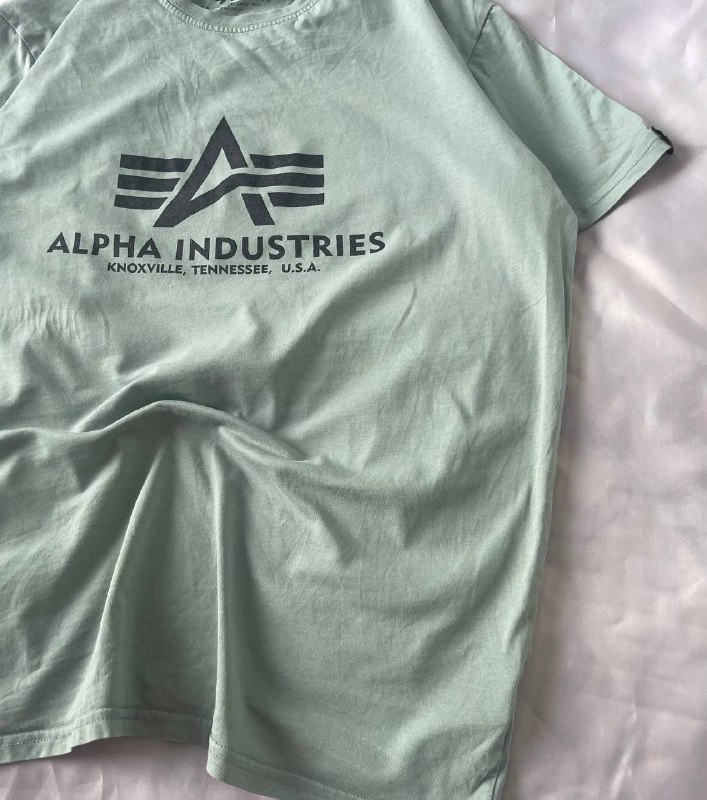Alpha Industries t-shirt Size M 2