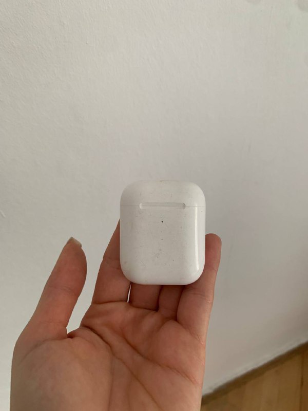 Кейс от наушников AirPods 2 поколения