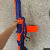 Игрушечный бластер Nerf 1