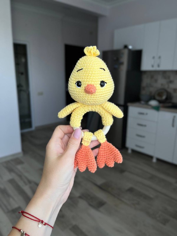 Игрушки, брелки, погремушки, держатели для сосок, носочки 8