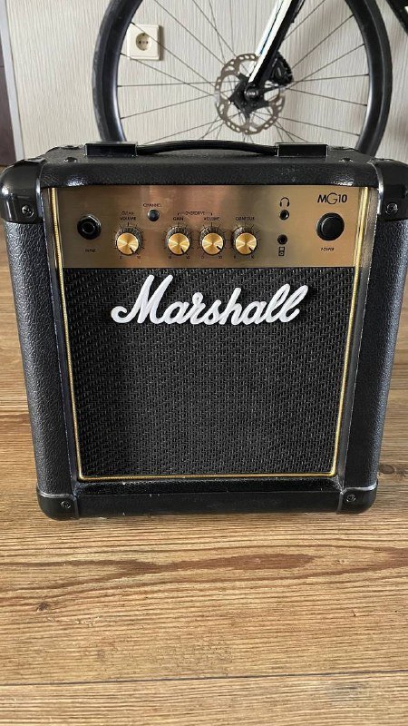 Marshall MG10 гитарный комбик