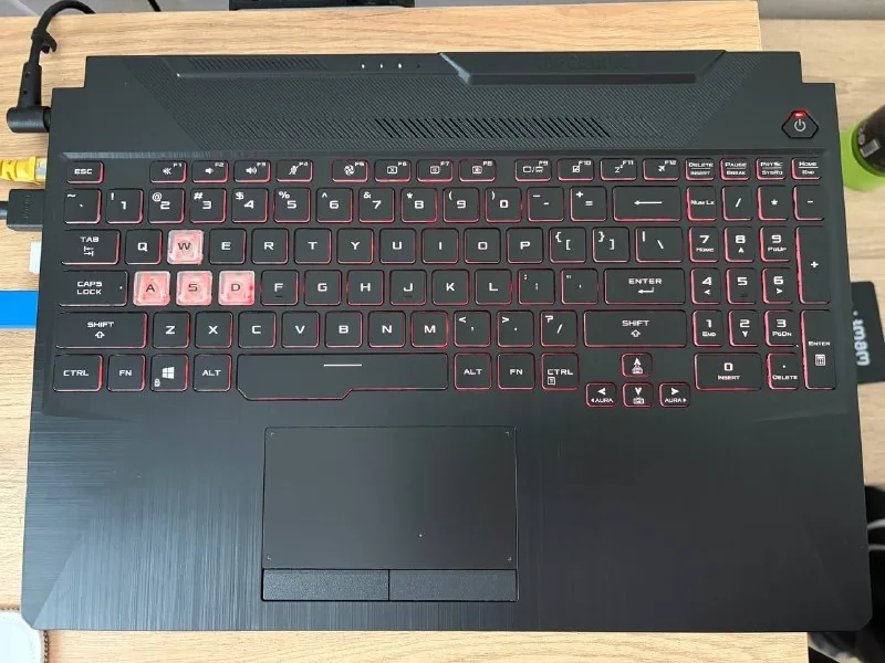 ASUS TUF Gaming A15, Xiaomi Gaming G24i монитор 1