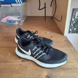 Nike running, Nike Air, Mavi top, Mavi jeans, Levis jeans, Lloyd, Adidas, sandals, top 1