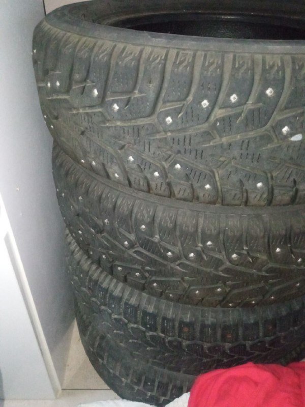 Шины Yokohama 175/65r14 зимняя шипованная 3